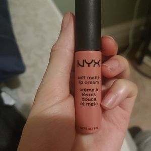 NYX Soft Matte Lip Cream in Milan